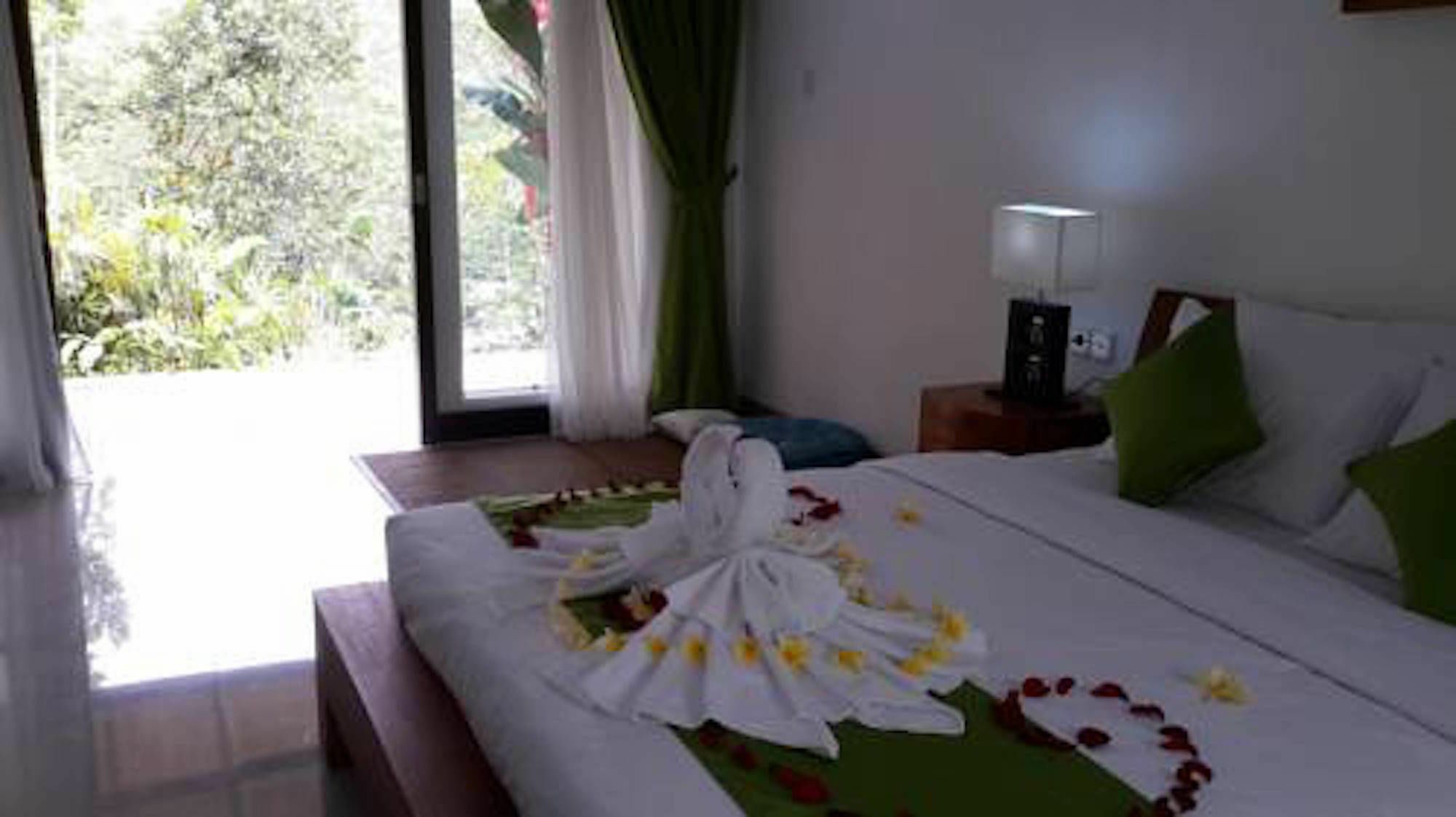 The Aura Shanti Retreat Baturiti Kültér fotó